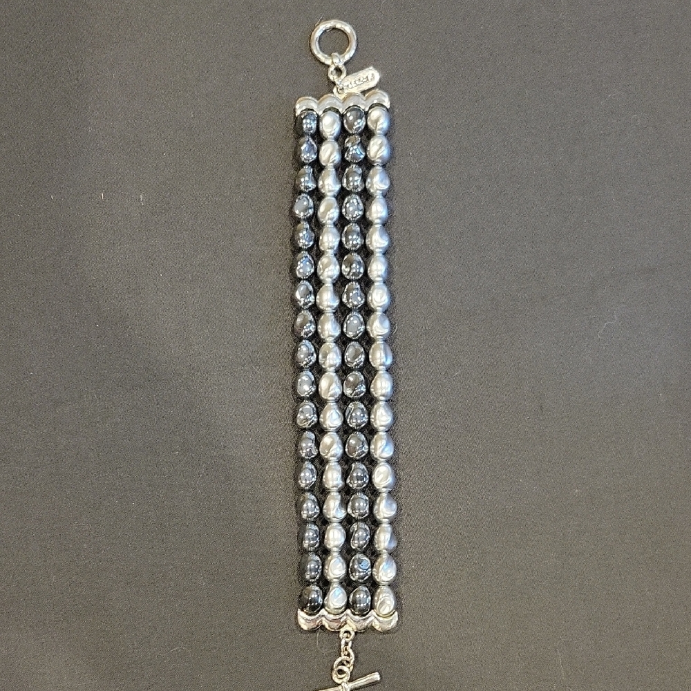 Kissaka Elegant Silver and Black Faux Pearl Bracelet